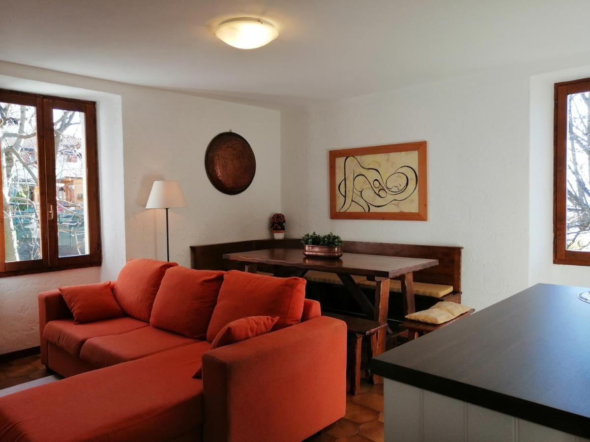 Casa Bucaneve & Ciclamino กราเวโดนา ภายนอก รูปภาพ
