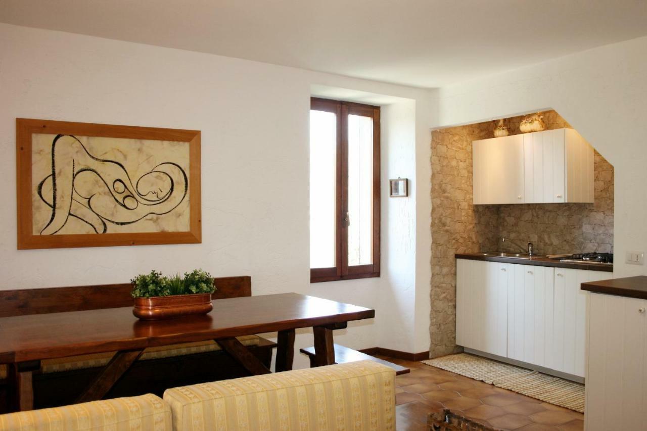 Casa Bucaneve & Ciclamino กราเวโดนา ภายนอก รูปภาพ